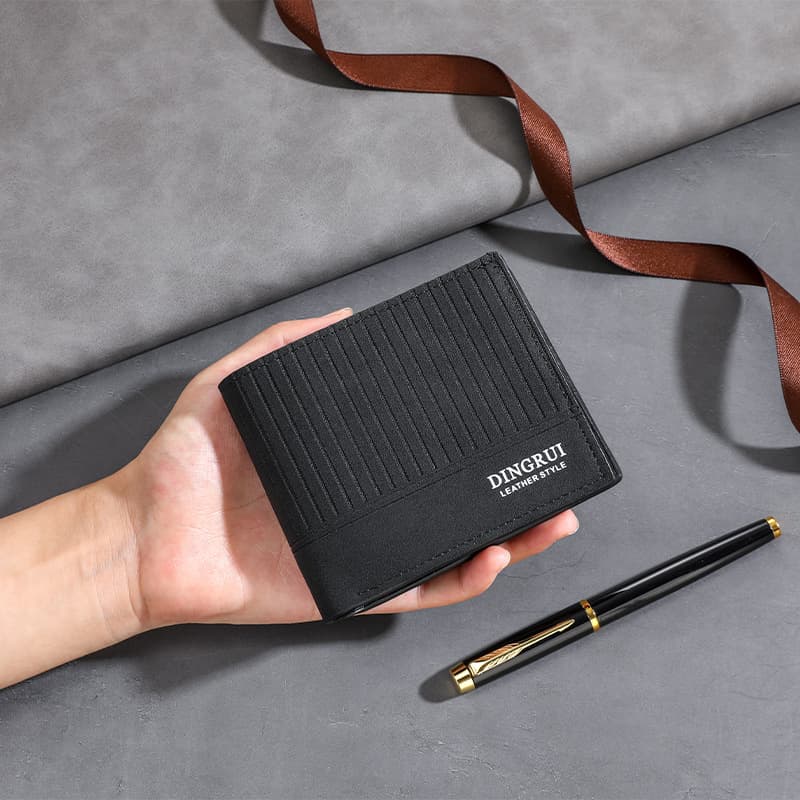 New Men's Short Wallet Multi-Card Two-Fold Coin Wallet Simple Fashion Wallet Card Bag