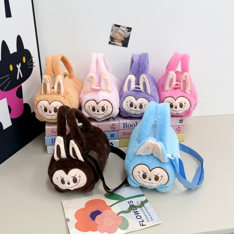 Cartoon Cute Doll Toy Bag, Plush Handbag, Crossbody Bag, Fashionable and Unique Bucket Plush Bag for Women