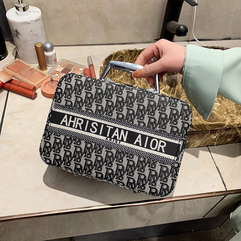 New High-Looking Cosmetic Bag Gift Box, Cosmetic Bag, Souvenir, Large Capacity, Portable Portable Cosmetic Case for Outings