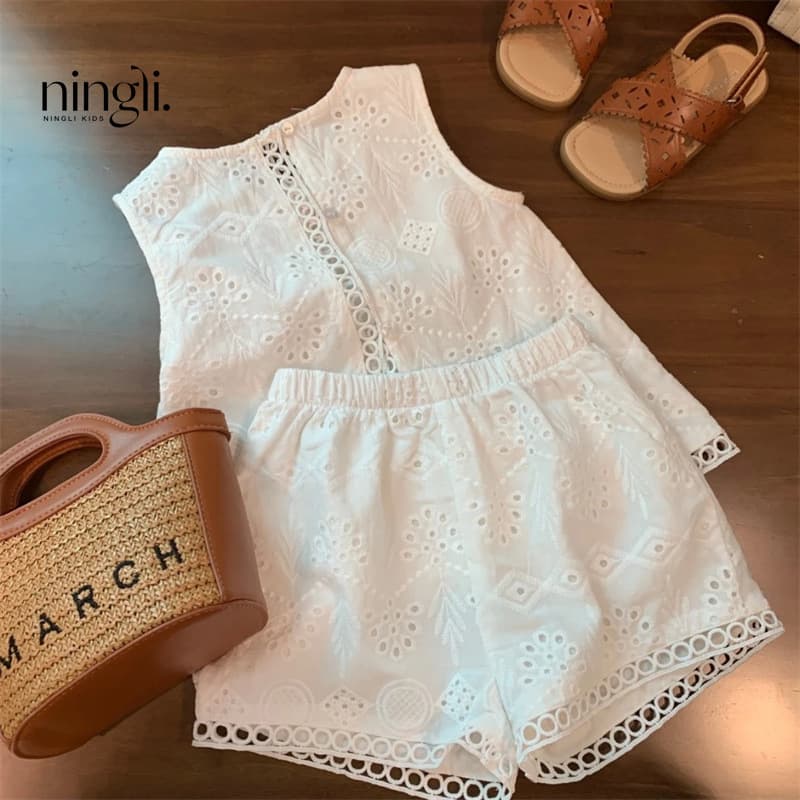 Ningli Kidsren's Clothing Girls Fashionable Internet Celebrity Summer New Suit Kidsren's Summer Clothing Cut Out Lace Vest Shorts Suit