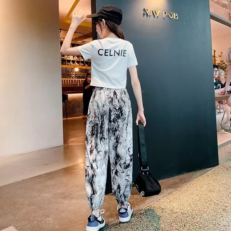 Girls' Suit Summer New Internet Popular Children's Wear Large Children's Short T-shirt Anti-mosquito Pants Two-piece Children's Home Clothes