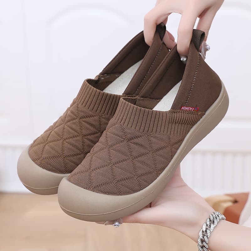 Spring and Autumn New Women's Cloth Shoes Soft Sole Soft Surface Slip-on Fashionable Moms Shoes Lightweight Comfortable Non-slip Work Shoes Single-layer Shoes