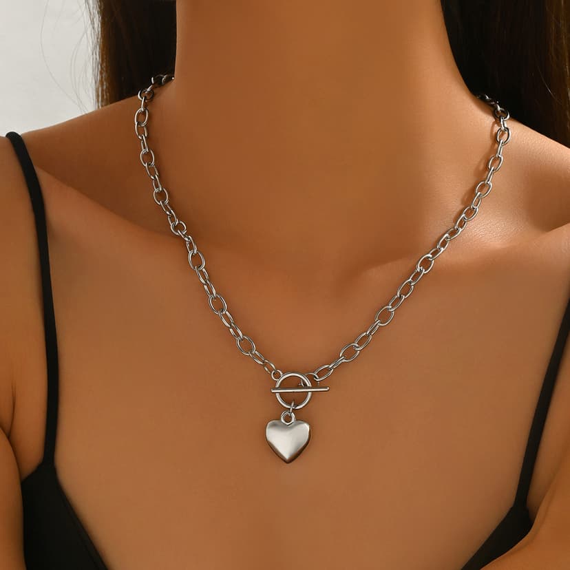 European and American Cross-Border Foreign Trade Personalized Trendy Ot Buckle Heart Pendant Necklace Niche Design Minimalist Clavicle Chain